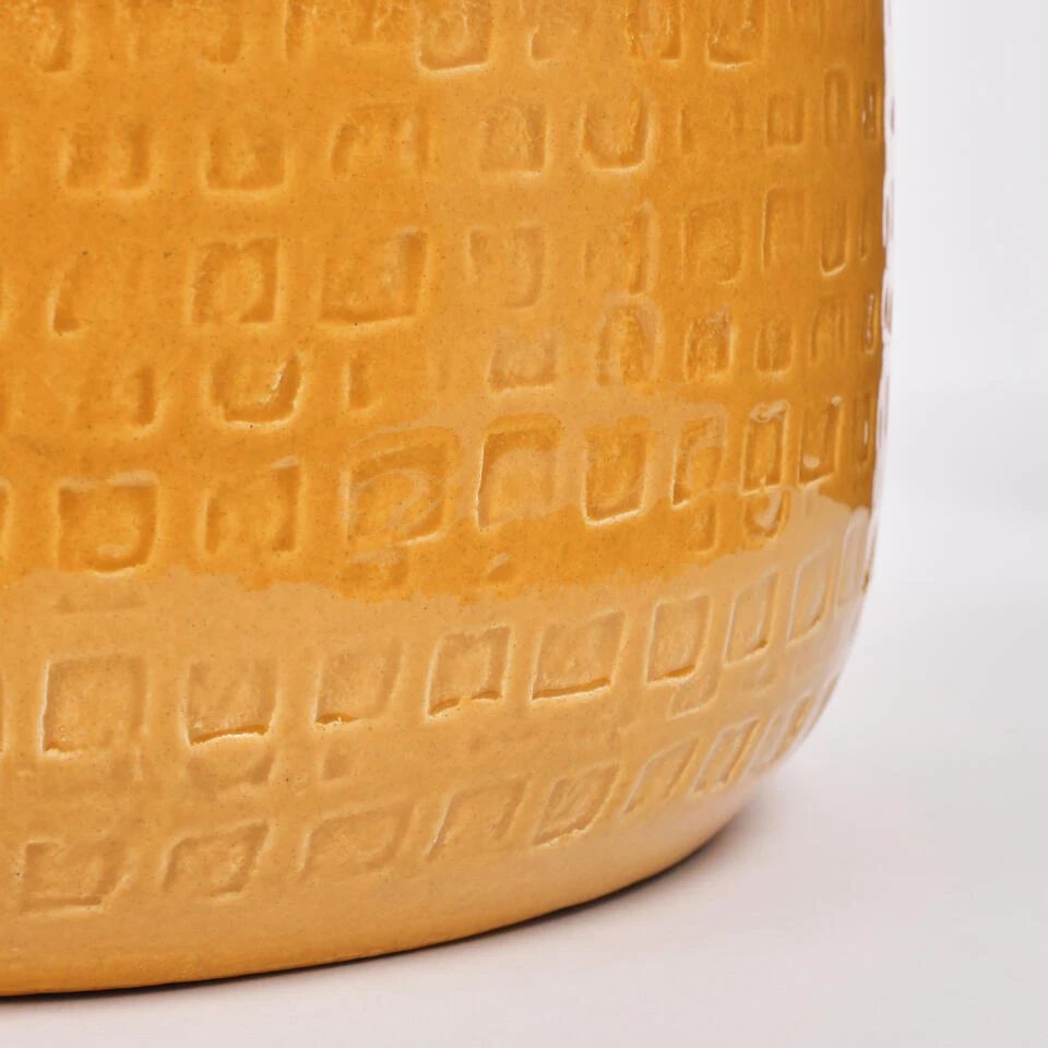 Mica Decorations Floyd Bloempot - H23,5 X Ø28 Cm - Okergeel 5 Mica Decorations Floyd Bloempot - H23,5 X Ø28 Cm - Okergeel - Afbeelding 3