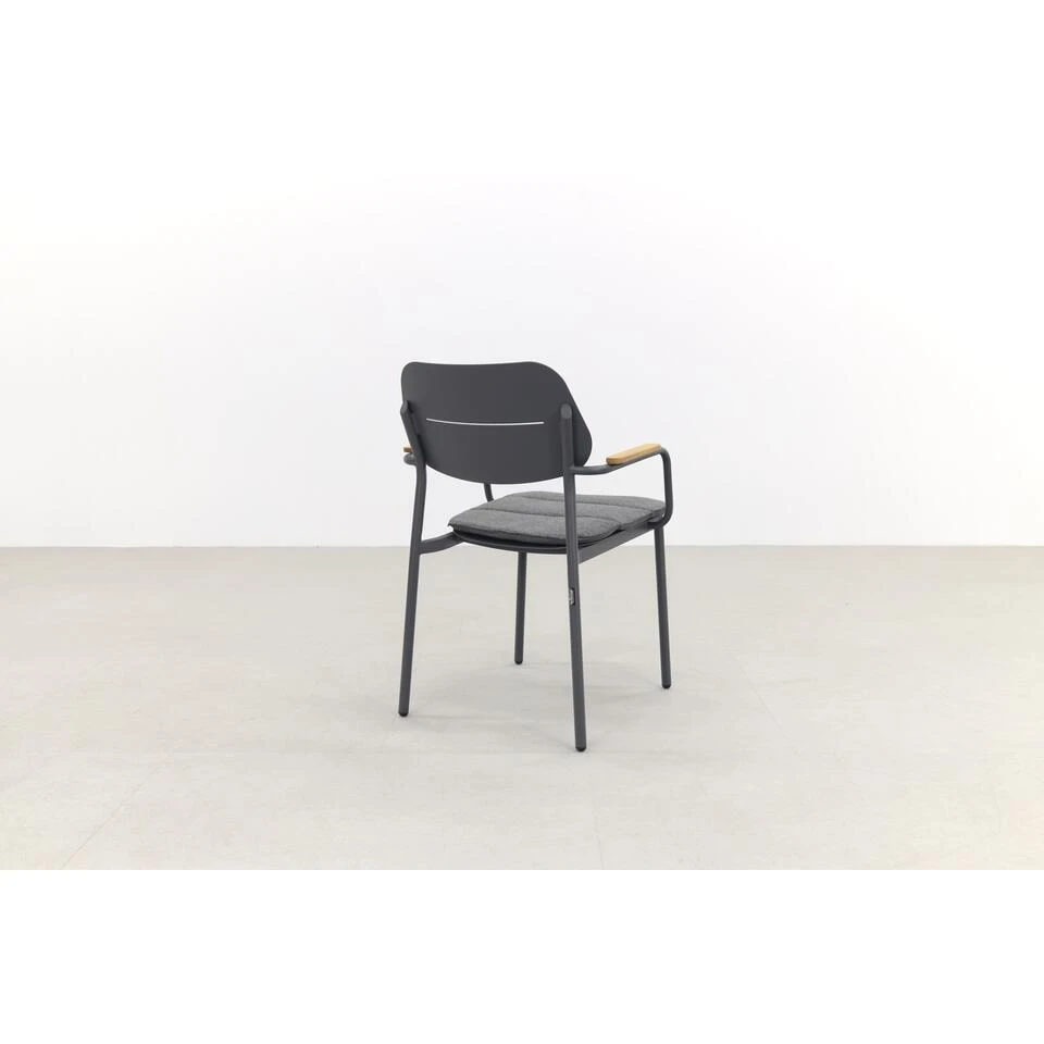 GreenChair Courage Dining Chair - Teak Armleuning - Antraciet 6 GreenChair Courage Dining Chair - Teak Armleuning - Antraciet - Afbeelding 4