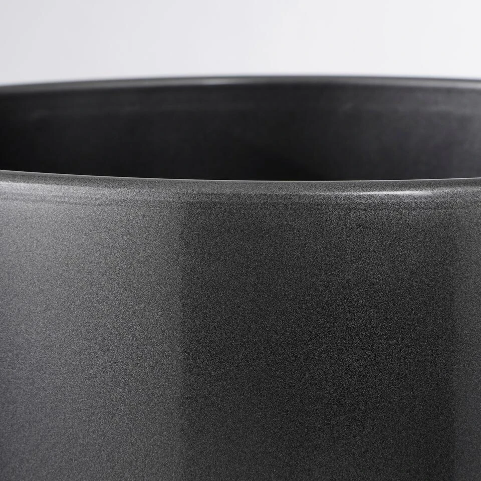 Mica Decorations Tusca Bloempot - H34,5 X Ø39 Cm - Antraciet 4 Mica Decorations Tusca Bloempot - H34,5 X Ø39 Cm - Antraciet - Afbeelding 2